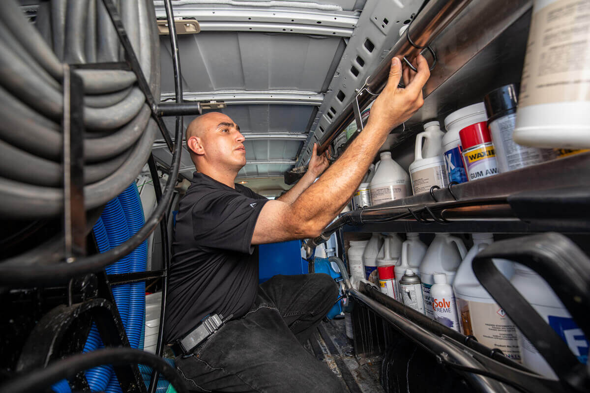 unloading floor care equipment