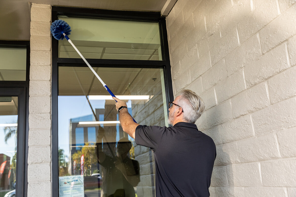 dusting exterior