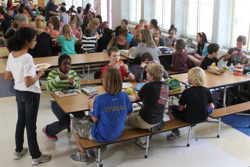 School Cafeteria: Cleaning, Sanitizing and Targeted Disinfecting - OctoClean